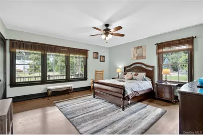 23 Gloria Lane, Huntington, NY 11743 - Photo 17