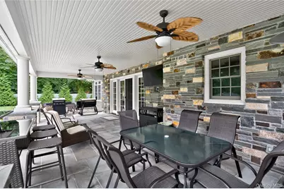 23 Gloria Lane, Huntington, NY 11743 - Photo 45