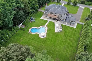 23 Gloria Ln, Huntington, NY 11743 - Photo 47