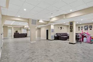 23 Gloria Ln, Huntington, NY 11743 - Photo 37