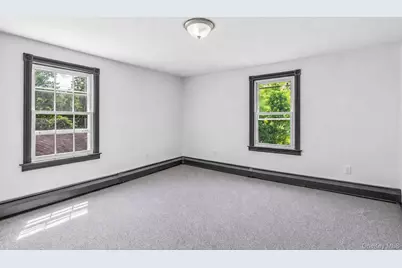 180 Quaker Street, Wallkill, NY 12589 - Photo 27
