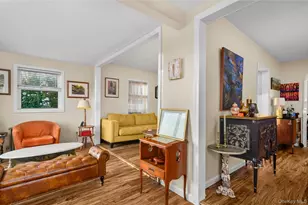 21 Grandview Dr, Shirley, NY 11967 - Photo 9
