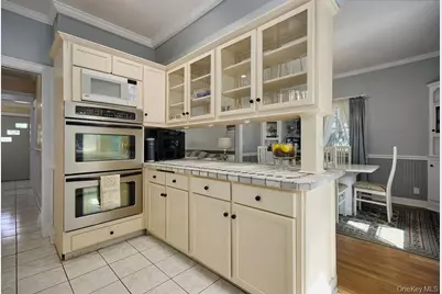 404 Prescott Street, Yonkers, NY 10701 - Photo 17
