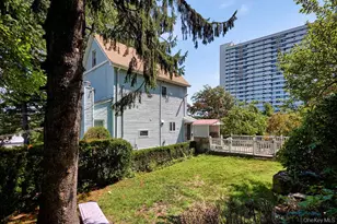 404 Prescott St, Yonkers, NY 10701 - Photo 5