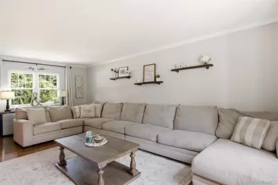 1 Wenmore Court, Commack, NY 11725 - Photo 5