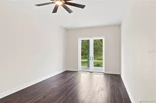 8146 Tropicaire, North Venice, FL 34291 - Photo 23