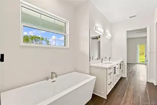 8146 Tropicaire, North Venice, FL 34291 - Photo 25