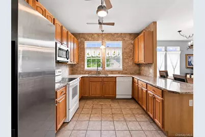 12 Greenwood Drive, Newburgh, NY 12550 - Photo 11