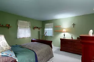 391 Starlight Dr, Shirley, NY 11967 - Photo 15