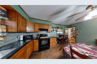 391 Starlight Drive, Shirley, NY 11967 - Photo 11