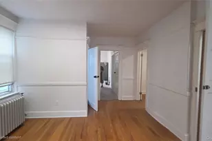 68-07 53rd Ave, Maspeth, NY 11378 - Photo 3