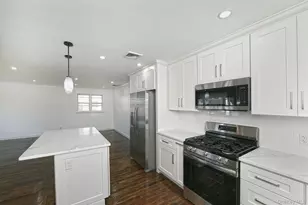 15 Parkview Dr, Commack, NY 11725 - Photo 13