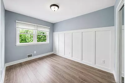 170 Seville Boulevard, Sayville, NY 11782 - Photo 17