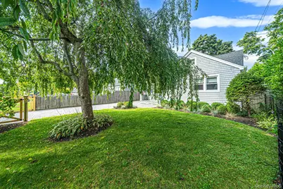 170 Seville Boulevard, Sayville, NY 11782 - Photo 35