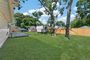 3 Lee Pl, Mastic, NY 11950 - Photo 39