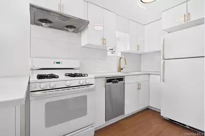 14468 38th Avenue #703, Flushing, NY 11354 - Photo 7