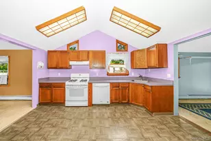 49 Salem St, Patchogue, NY 11772 - Photo 19