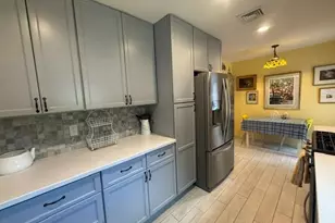 517 Crescent Ave, Highland, NY 12528 - Photo 5