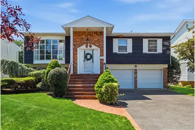 18 Valley Lane E, Valley Stream, NY 11581 - Photo 1