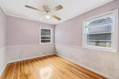 117 Bryan Avenue, Amityville, NY 11701 - Photo 11