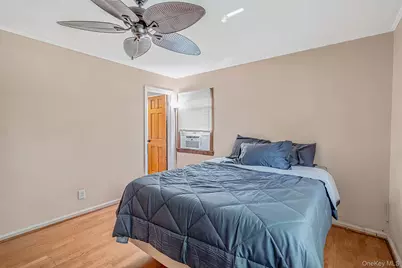 117 Bryan Avenue, Amityville, NY 11701 - Photo 9