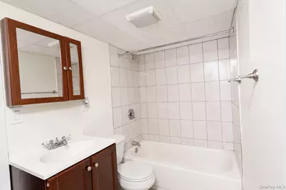 132 48th Street, Lindenhurst, NY 11757 - Photo 11