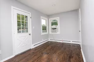 132 48th St, Lindenhurst, NY 11757 - Photo 5