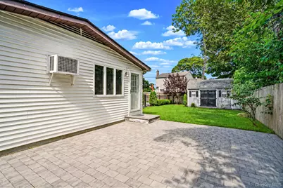 117 Broadway, Shirley, NY 11967 - Photo 9