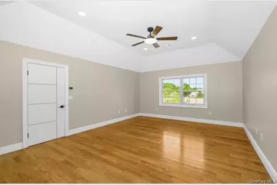 14 Lindsey Place, Holbrook, NY 11741 - Photo 11
