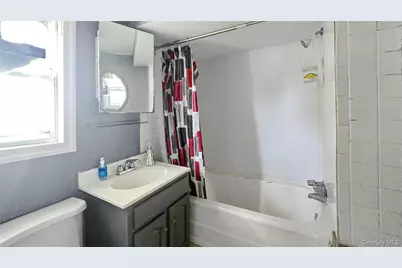 76 Oak Street, Patchogue, NY 11772 - Photo 15