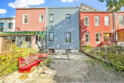 1462 New York Ave, Brooklyn, NY 11210 - Photo 15