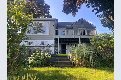 1375 W Main Street, Riverhead, NY 11901 - Photo 5