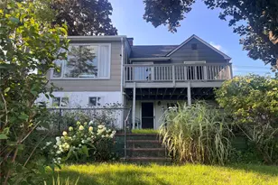 1375 W Main St, Riverhead, NY 11901 - Photo 5