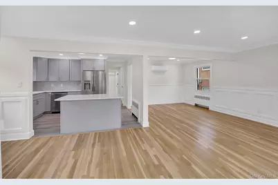 25407 60th Avenue, Little Neck, NY 11362 - Photo 15