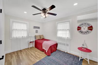 25407 60th Avenue, Little Neck, NY 11362 - Photo 11
