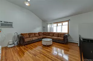 105 Rumford Rd, Kings Park, NY 11754 - Photo 7