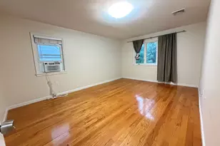 164-31 Underhill Ave, Fresh Meadows, NY 11365 - Photo 3