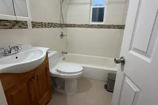 164-31 Underhill Ave, Fresh Meadows, NY 11365 - Photo 11