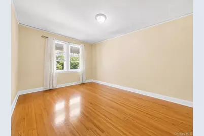 937 Duncan Street, Bronx, NY 10469 - Photo 11