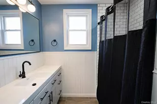 12 W 14th Rd, Far Rockaway, NY 11693 - Photo 5