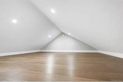 12 W 14th Road, Far Rockaway, NY 11693 - Photo 9