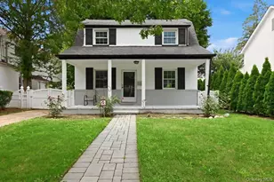 415 Leonard Blvd, New Hyde Park, NY 11040 - Photo 1