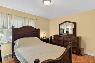 10 Oak Ridge Dr, New Windsor, NY 12553 - Photo 15