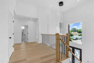 60 Periwinkle Rd, Levittown, NY 11756 - Photo 7