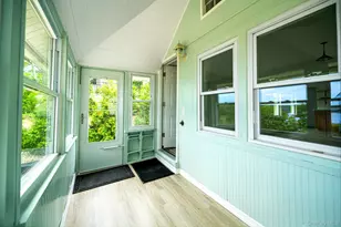 27 Walnut Ave, Setauket, NY 11733 - Photo 5