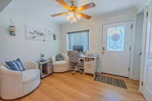 484 Washington Ave, Lindenhurst, NY 11757 - Photo 3