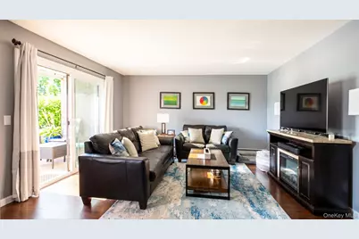 81 Richmond Boulevard #1B, Ronkonkoma, NY 11779 - Photo 3