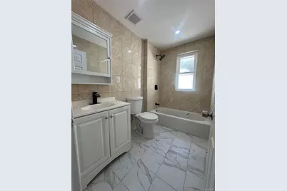 17205 89th Avenue, Jamaica, NY 11432 - Photo 13