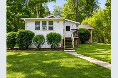 18 Hall Avenue, Goldens Bridge, NY 10526 - Photo 1