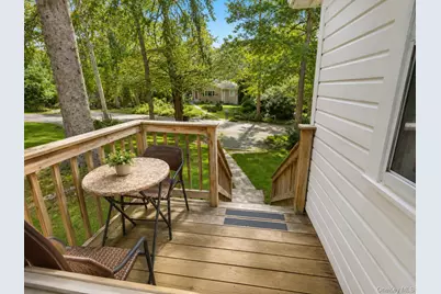 18 Hall Avenue, Goldens Bridge, NY 10526 - Photo 9